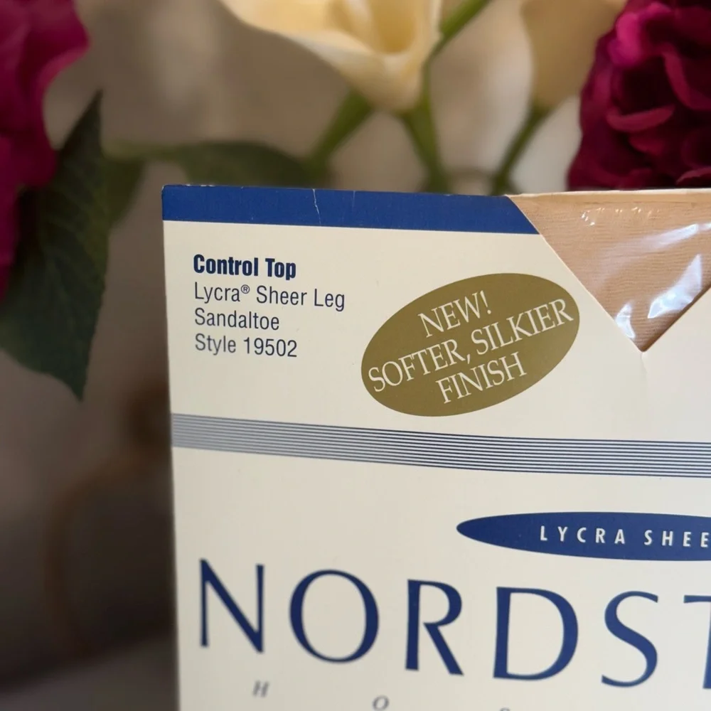 Vtg‎ Nordstrom Control Top Lycra Sheer Hosiery Style 19502 Evening Sand Size D